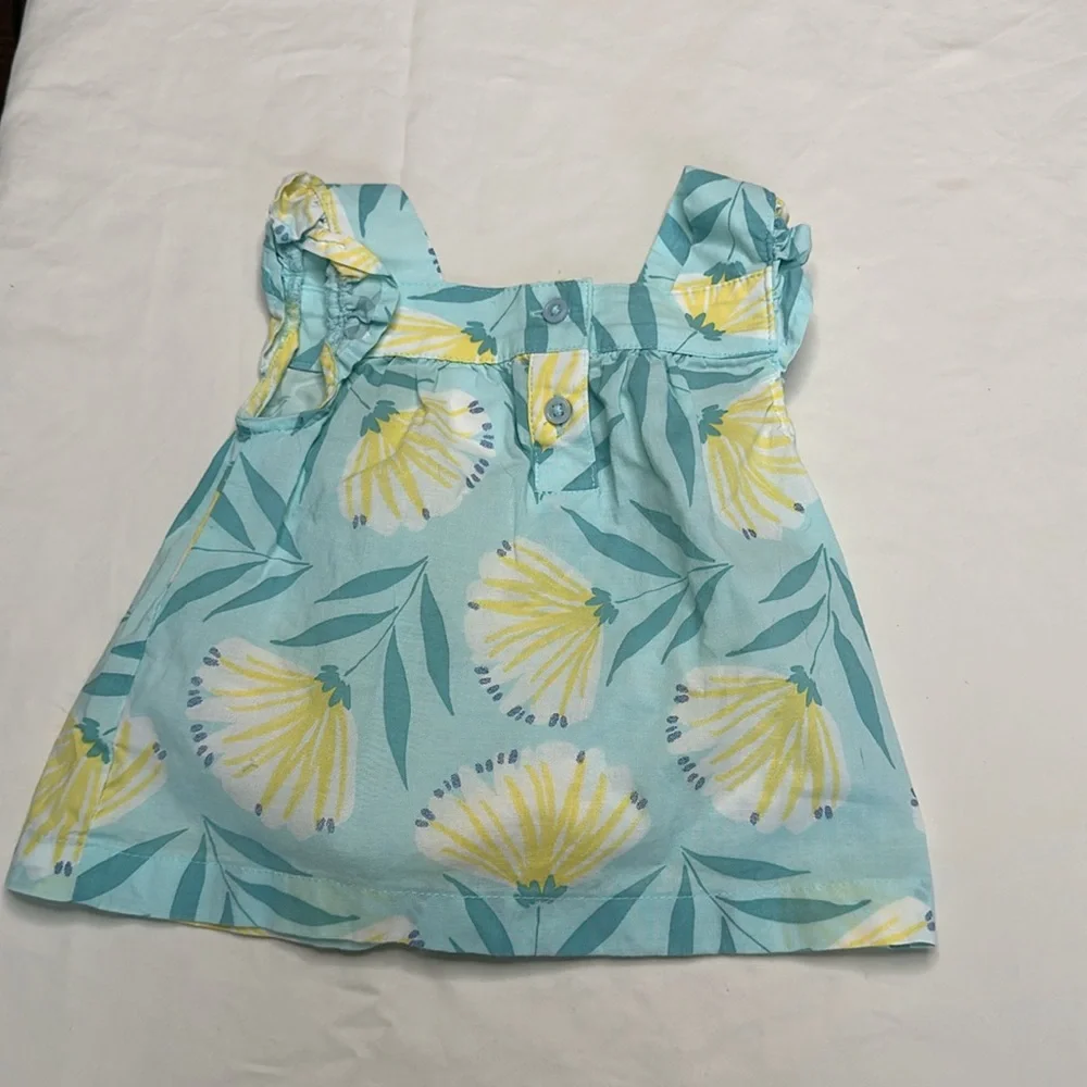 Carters size 9 months baby bundle of summer sets. Mix and match tops and pants.